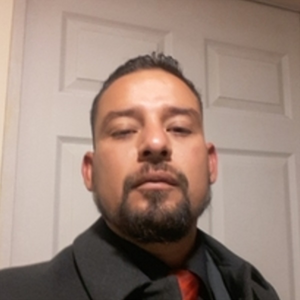 Edgar Ernesto - Profesor de ciencias sociales - 