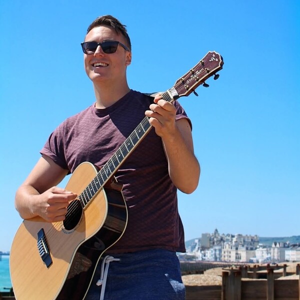 Sean - Guitar tutor - Eastbourne