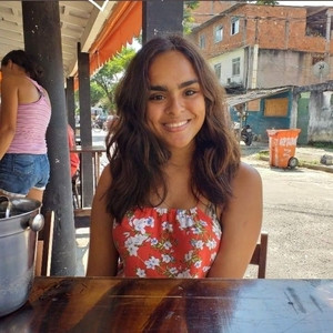 Leticia - Prof de física - 