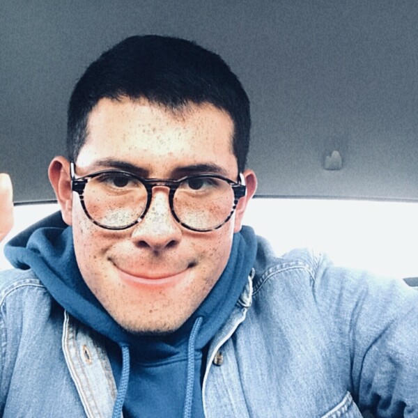 Emiliano - profesor de ciencias sociales - Morelia