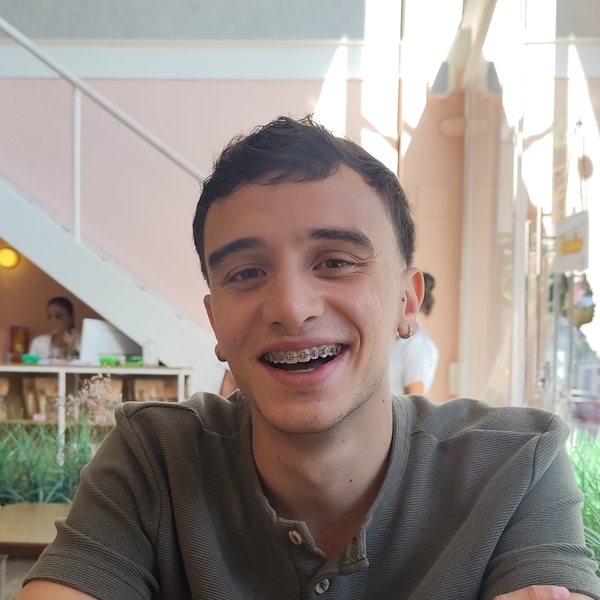 Samuel - Prof de explicações - Maria Paula