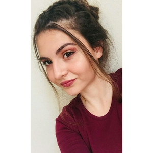 Buse - Fen bilimleri öğretmeni - Adana