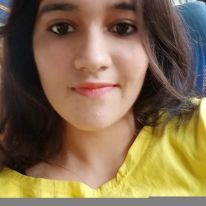 Divya - Business law tutor - Bairas