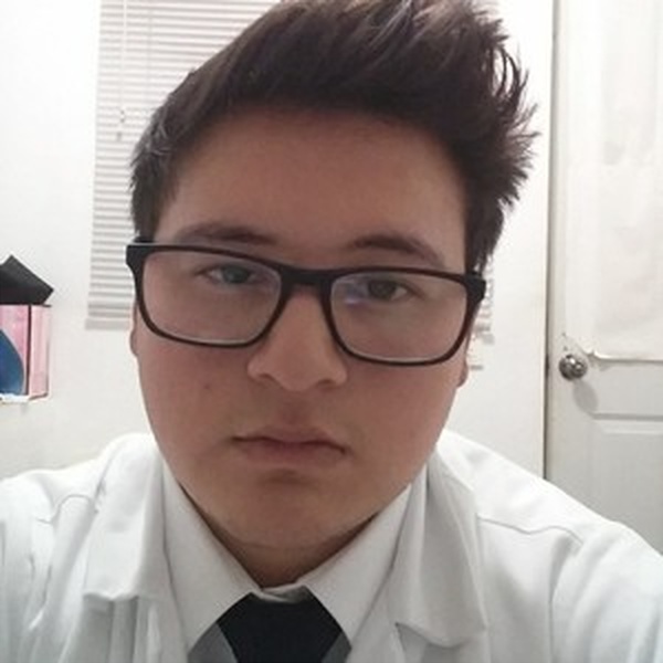 Mario - Profesor de biología - Puebla