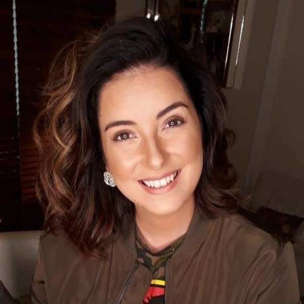 Georgina - Prof de marketing - 