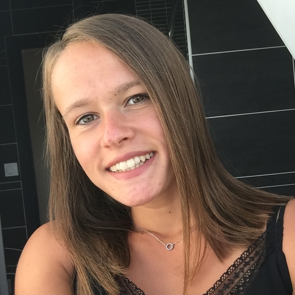 Amandine - Prof de maths - Brest