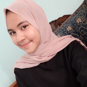 Luthfiyah - Guru ekonomi - Kecamatan Jagakarsa