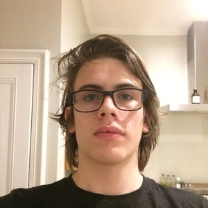 Louie - Maths tutor - London
