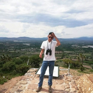 Ulises - Profesor de álgebra - Querétaro