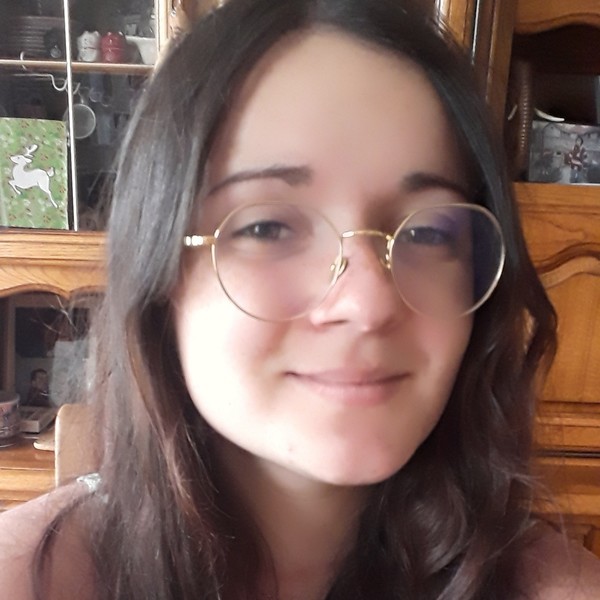 Laura - Prof d'aide aux devoirs - Bagneux