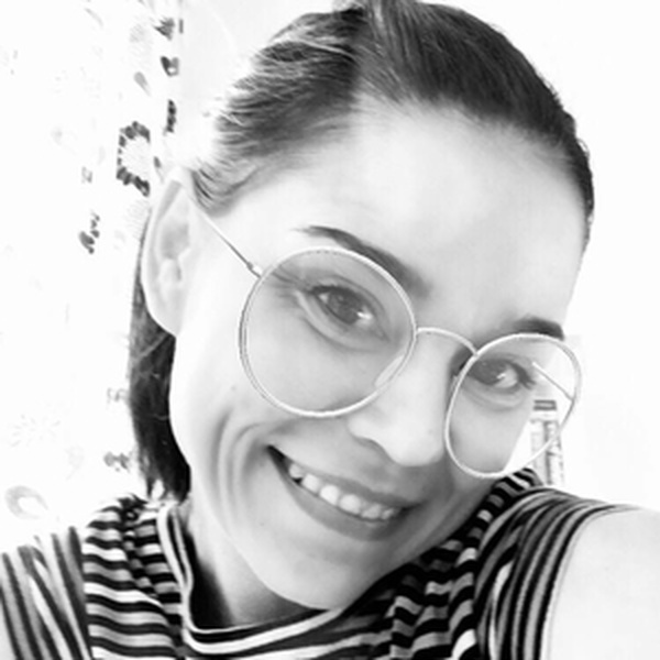 Zsuzsanna - Dutch teacher - Bristol