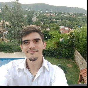 Adrian - Profesor de física - Córdoba