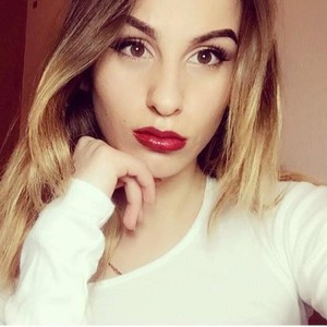 Simona - English tutor - Leicester