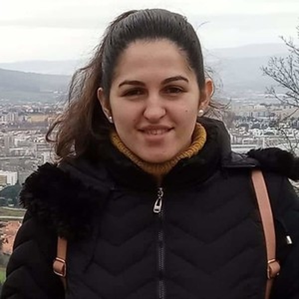 Cristiana - Professor de Biologia - Escapães