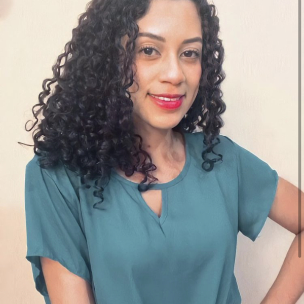 Simone - Prof de explicações - São Paulo