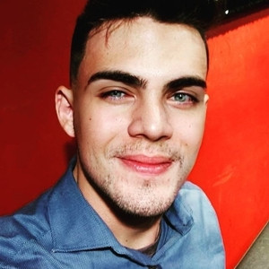 Lucas - Professor de iniciação à informática - 