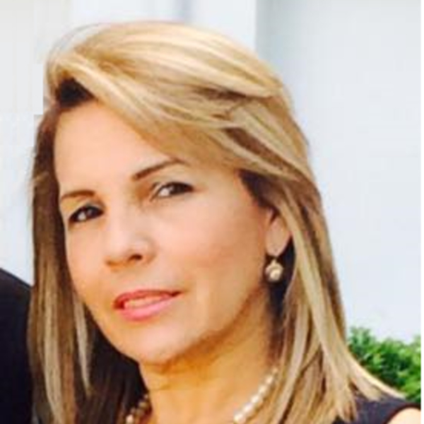 GLORIA CECILIA - Profesor de ingeniería - 