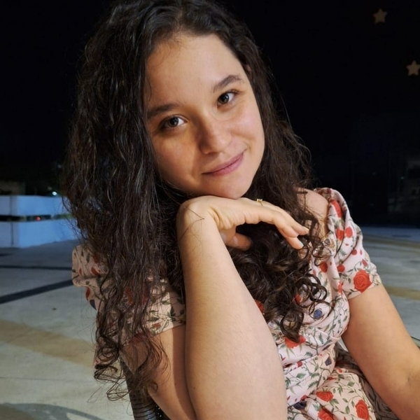 Carina - Prof de química - Centro