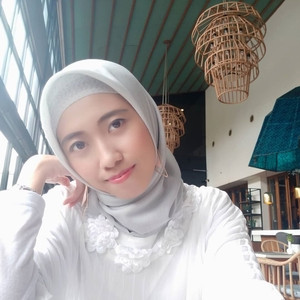 Shella - Guru kosa kata - bahasa inggris - Kecamatan Pondok Aren