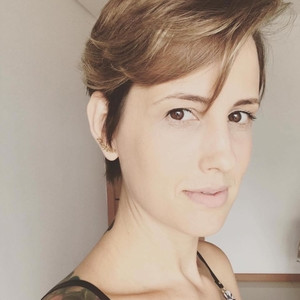 Anna Luisa - Prof de biologia - Praia da Costa