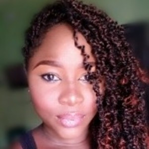 Sophia - Make-up tutor - Ahaba
