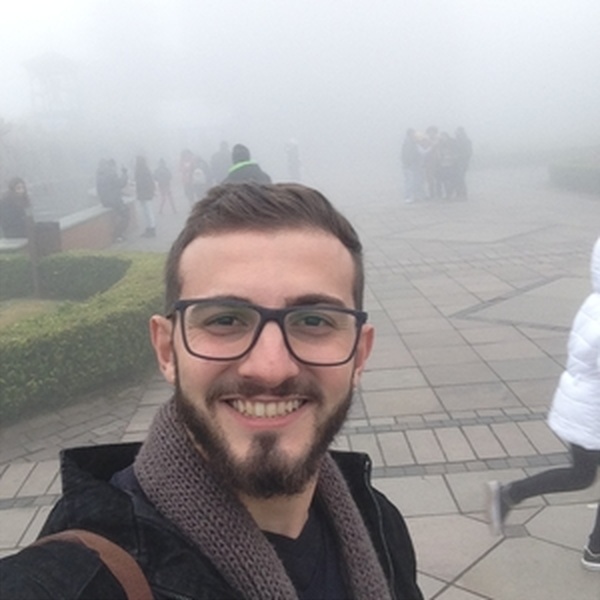 Gustavo - Professor de História (Ensino Superior) - Vila Esperanca