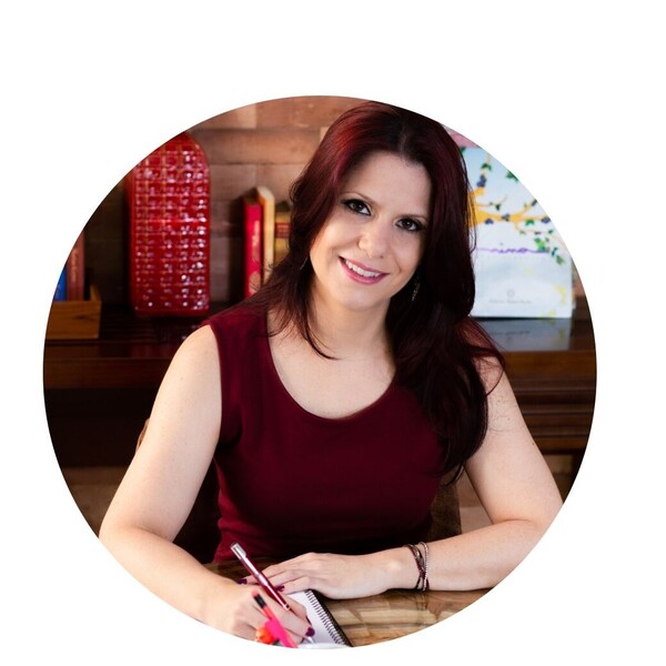 Débora - Prof de auxílio nos trabalhos de casa - Centro