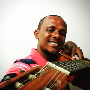 Jeferson - Prof de viola - Parqua Aurora
