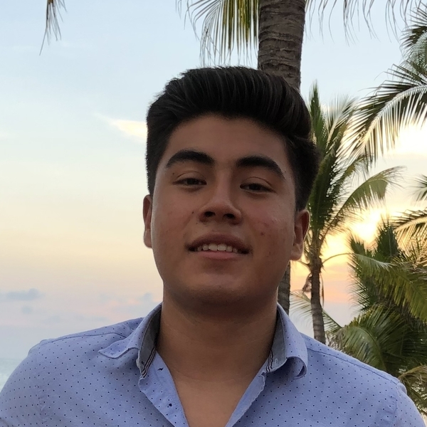 Juan - Profesor de matemáticas - Querétaro