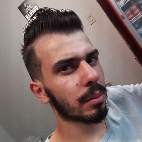 Lucas - Professor de biologia - Caxias do Sul (Rio Grande do Sul)