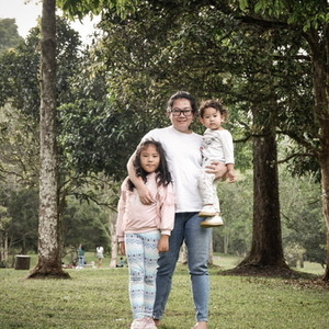 Monica - Guru menenun - Kecamatan Kuta Utara