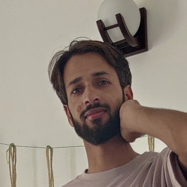 Umer - Accounting tutor - Ganderbal