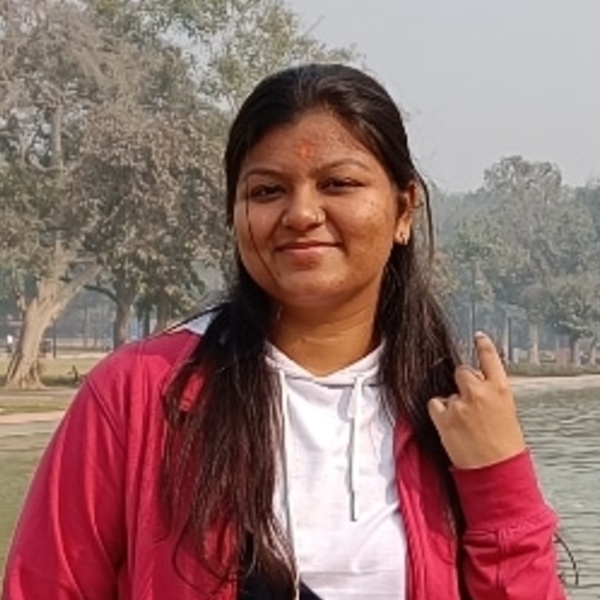 Riddhi - Economics teacher - New Delhi