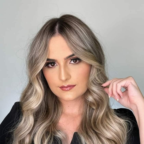 Lorena - Professor de ciências naturais - Campina Grande