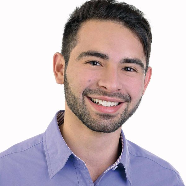 David - profesor de políticas públicas - Bogotá