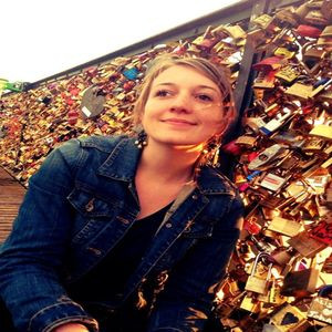 Noémie - Prof de SVT - Paris