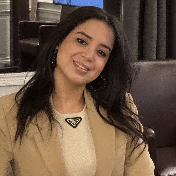Fatima - Prof d'initiation informatique - Vincennes