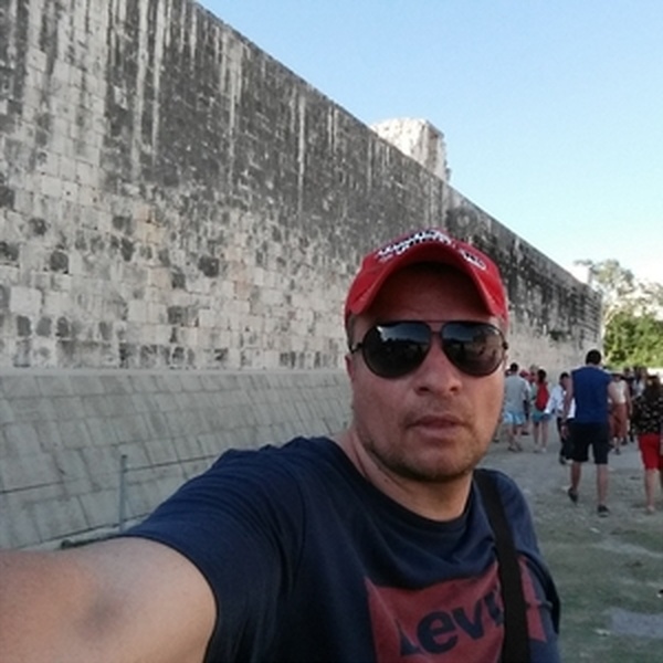 Juan - Profe de artes plásticas - Bogotá