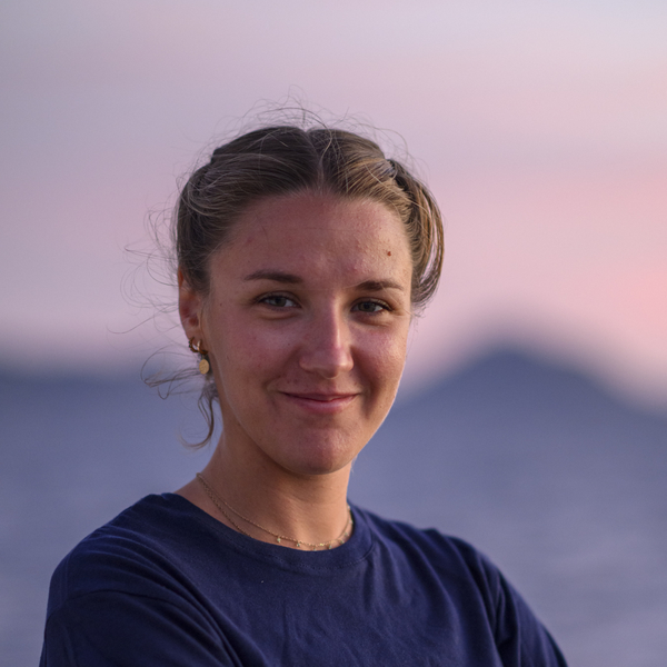 Romane - Prof de français - Ventiseri