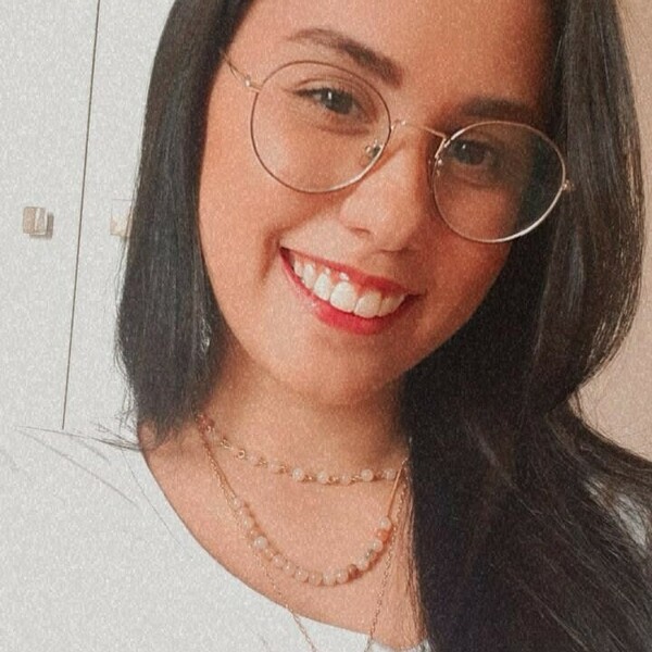 Letícia - Prof de farmacologia - Barra do Ceará
