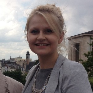 Coralie - Prof de néerlandais - Philippeville