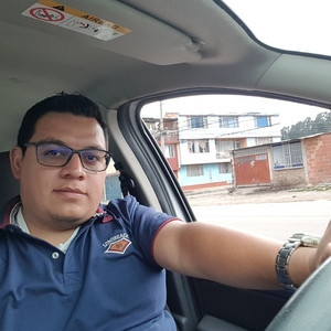Andres - prof de Reparación de computadores - Chiquinquirá