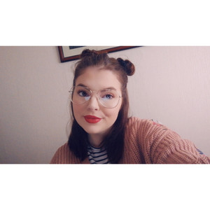 Amy Elizabeth - Photography tutor - Hazel Grove
