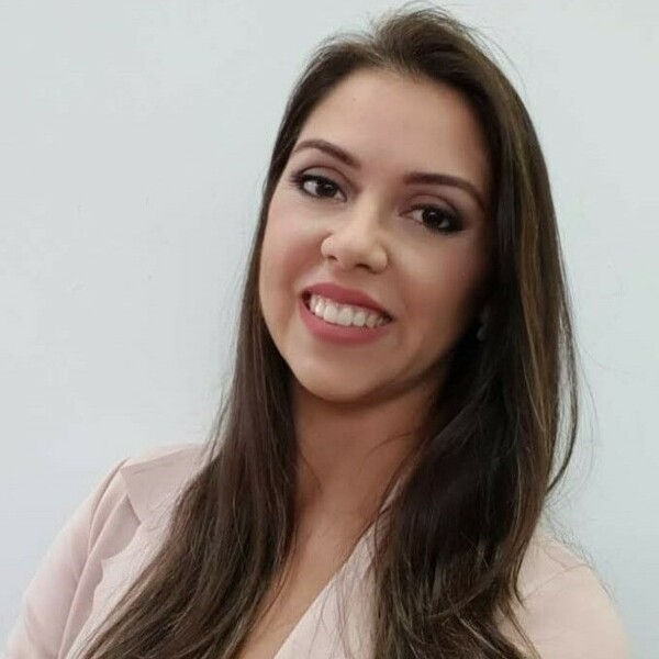 Carolina - Prof de ecologia - 