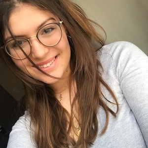 Loanne - Prof de SVT - Nice