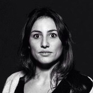 Ludovica - Insegnante di diritto commerciale - Roma