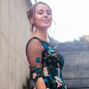Laura - Profe de fotografía - La Isla