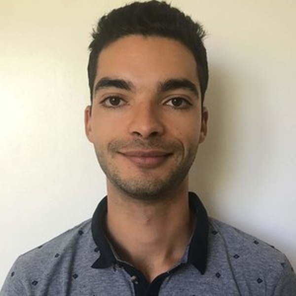 Nahel - professeur de mathématiques - Paris 11e