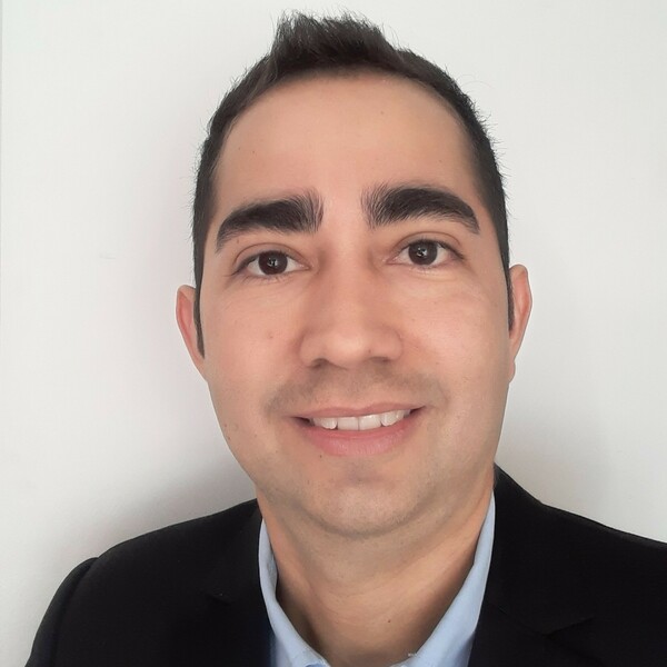 Carlos - Profe de redacción - Santiago