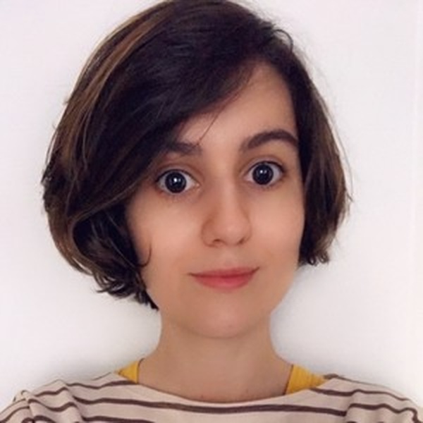 Emma - Prof de fle français langue étrangère - Saint-Maixent-l'École